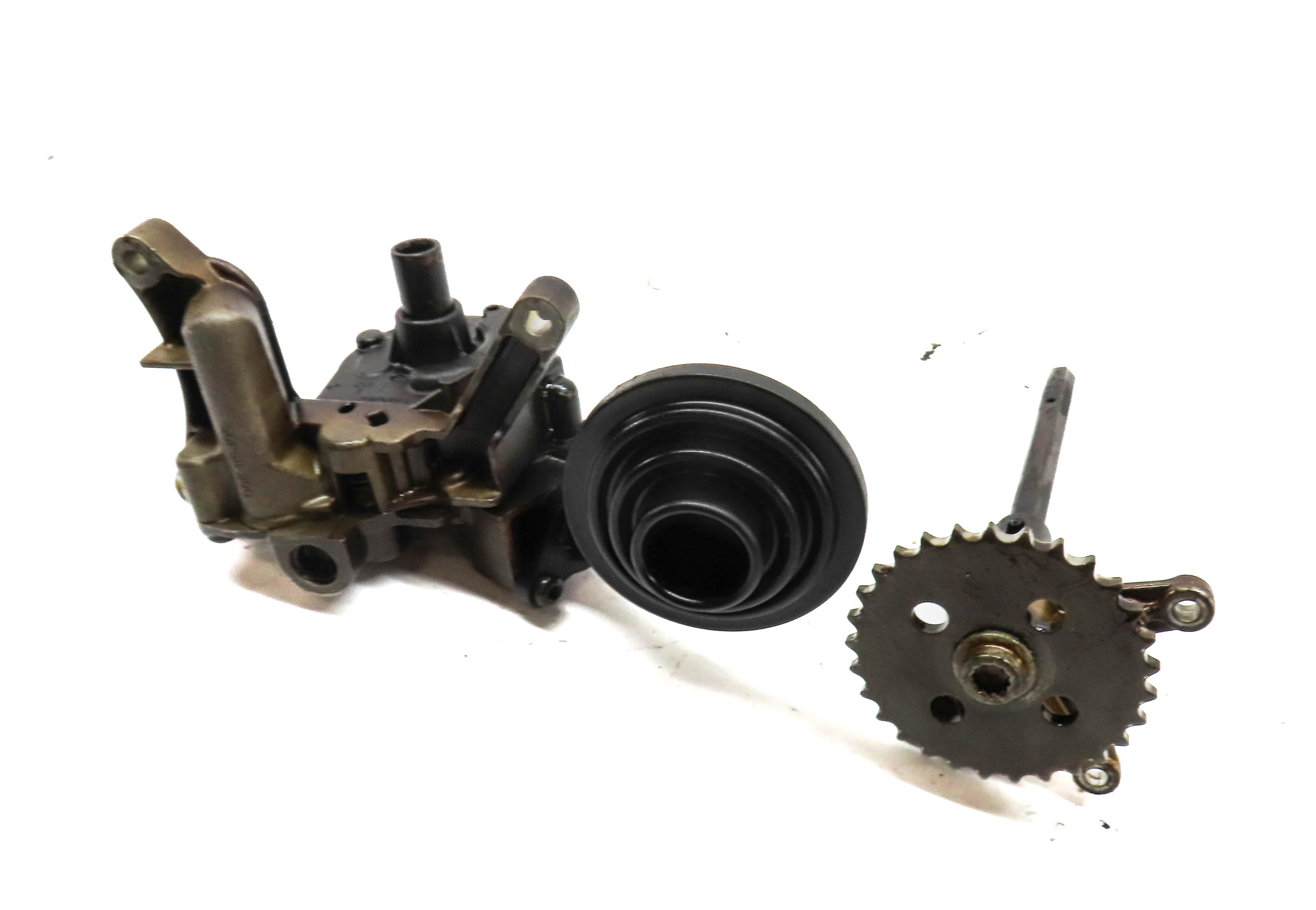 2011 AUDI Q7 (4L) 3.0L SUPER (CJWB) ENGINE OIL PUMP — exact item pictured
